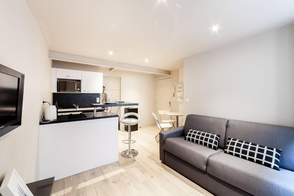 Studio Parfaitement Equipe - Metro Cordeliers Ail Lyon Exteriér fotografie