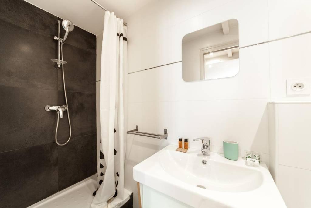 Studio Parfaitement Equipe - Metro Cordeliers Ail Lyon Exteriér fotografie